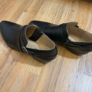 Life Stride Black Ankle Boots